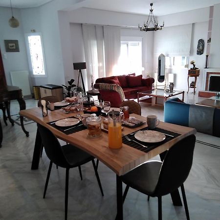 La Maison De Catherine Volos Luaran gambar