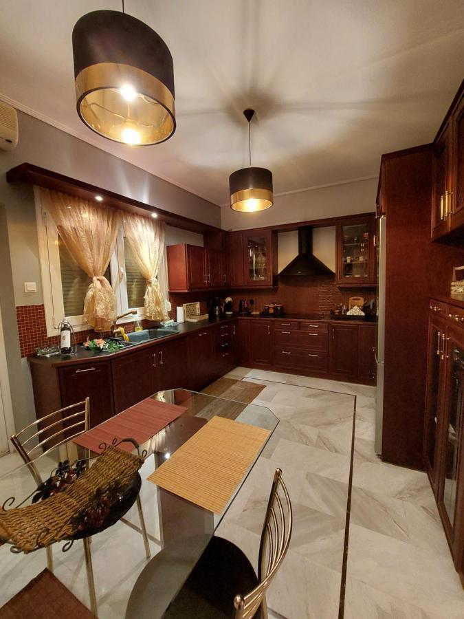 La Maison De Catherine Volos Luaran gambar